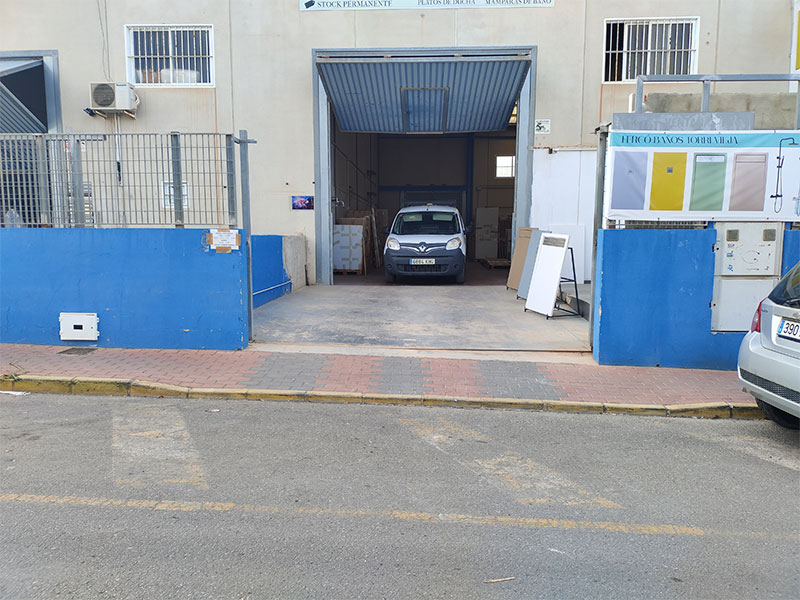 Nave en alquiler en el Polígono de Torrevieja