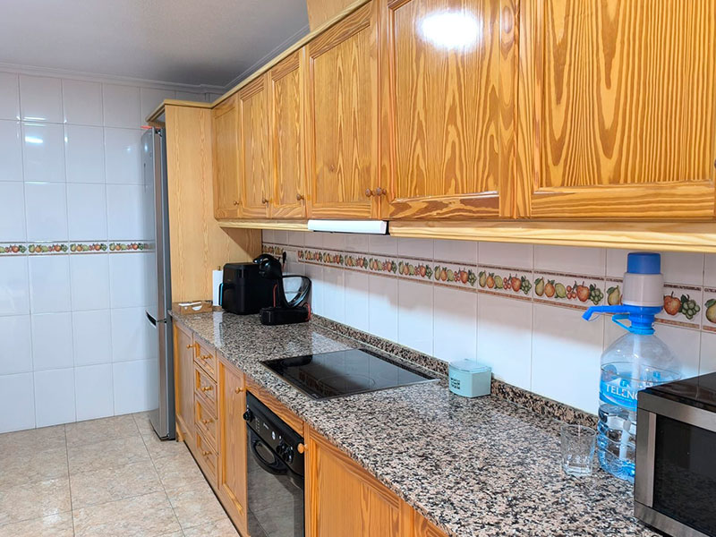 Chalet de 3 plantas en venta en Benejúzar