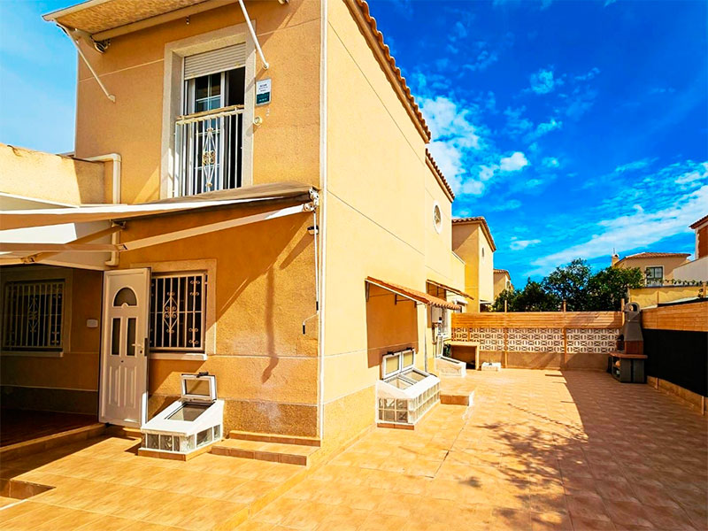 Duplex pareado (Quad) en Pueblo Centro de Torrevieja