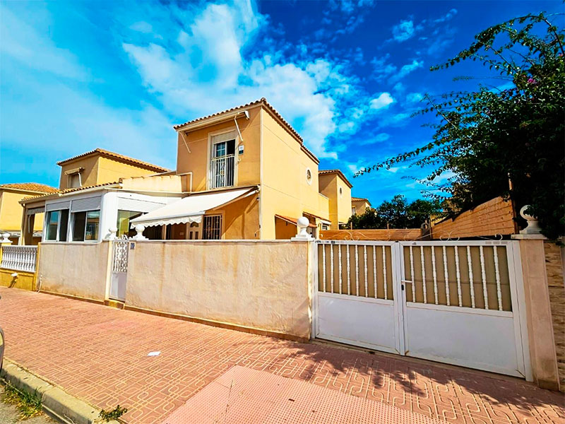 Duplex pareado (Quad) en Pueblo Centro de Torrevieja