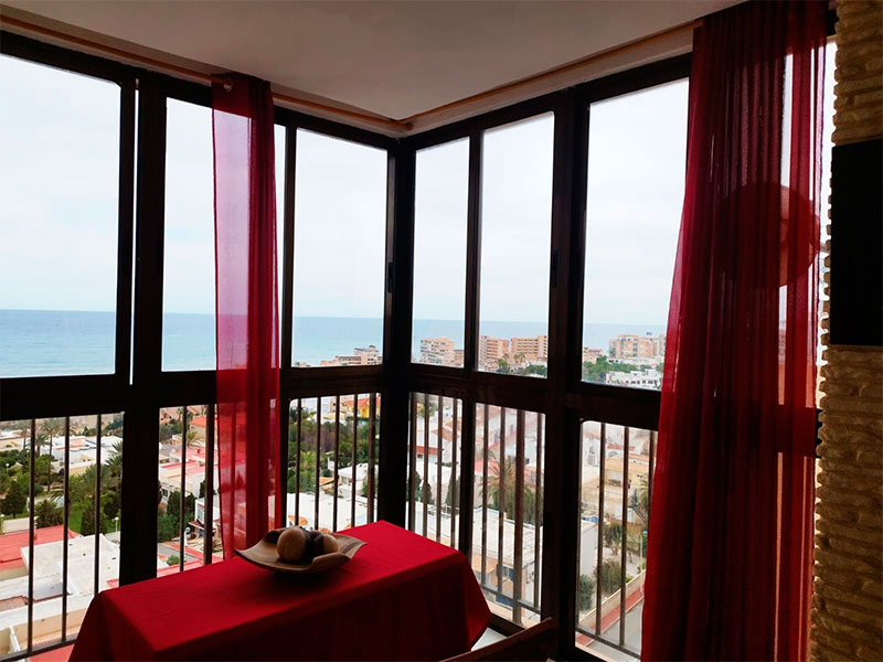 Apartamento con vistas frontales al mar en Cabo Cervera