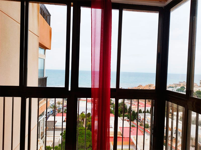 Apartamento con vistas frontales al mar en Cabo Cervera