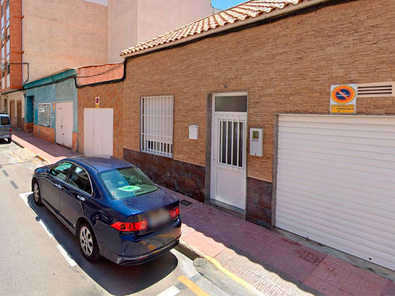 Local en alquiler en Calle San Pascual de Torrevieja