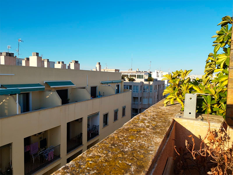 Ático Dúplex con 30 m de terraza en Torrevieja