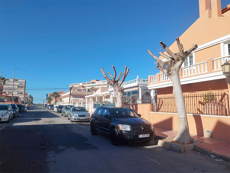 Chalet en primera línea de mar en la Mata