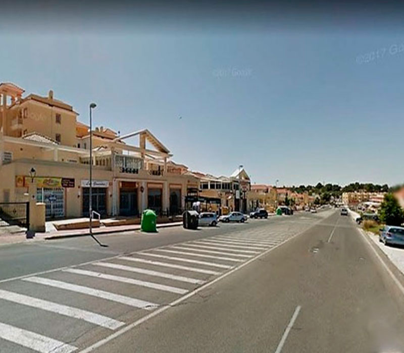 Local en alquiler de 140 m² en Villamartin